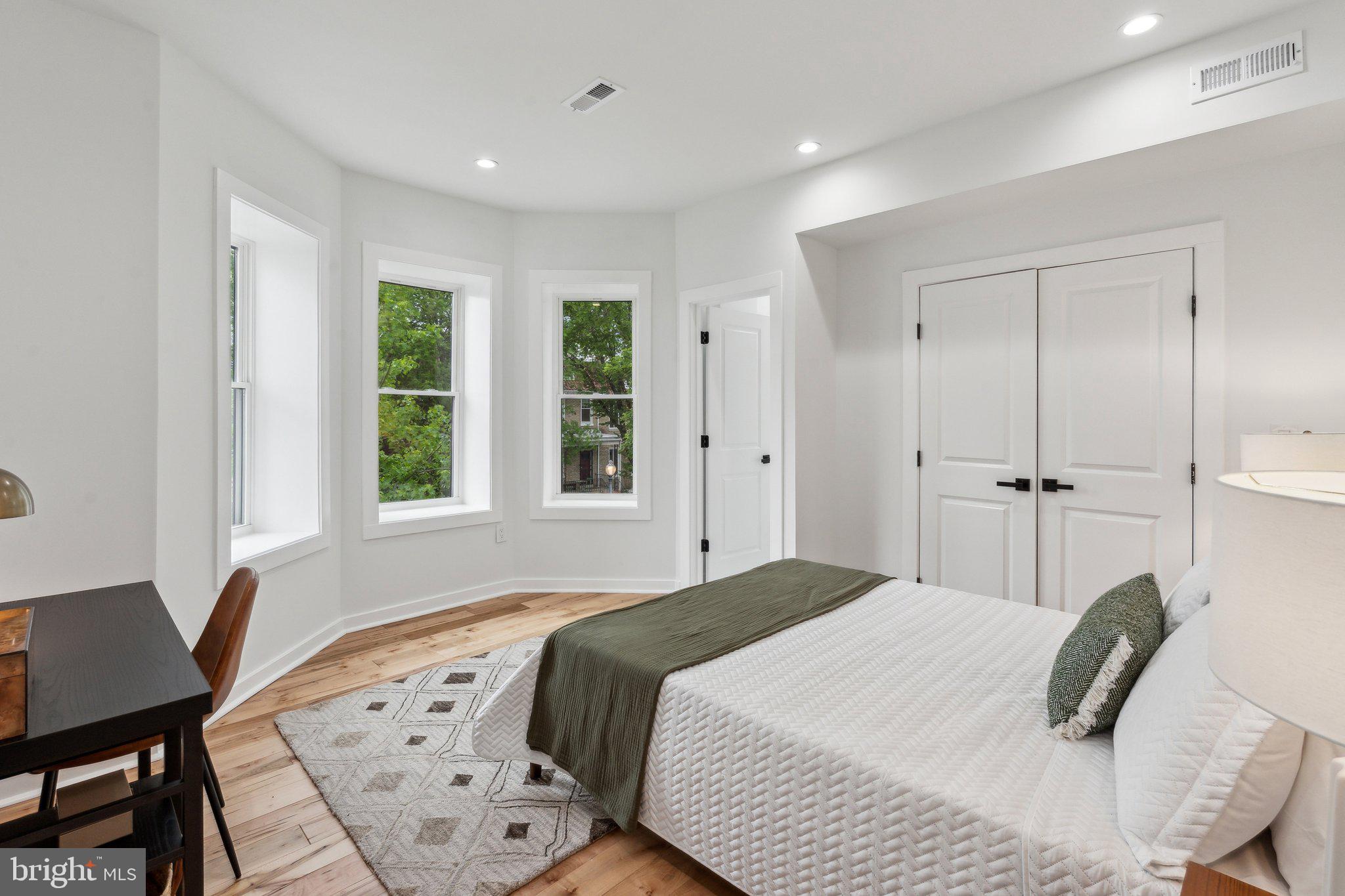 660 COLUMBIA ROAD NW