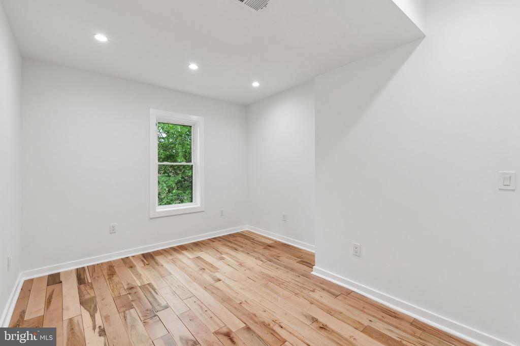 660 COLUMBIA ROAD NW