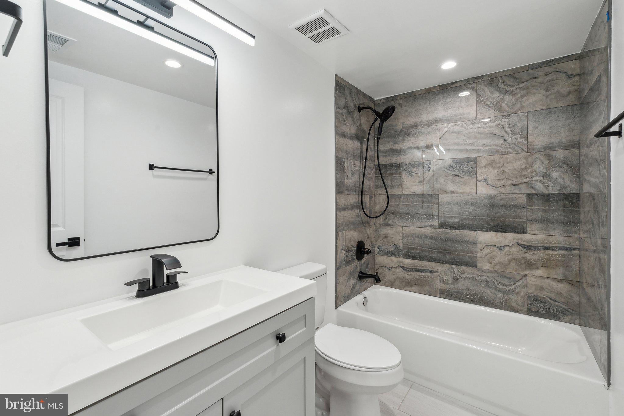 660 COLUMBIA ROAD NW