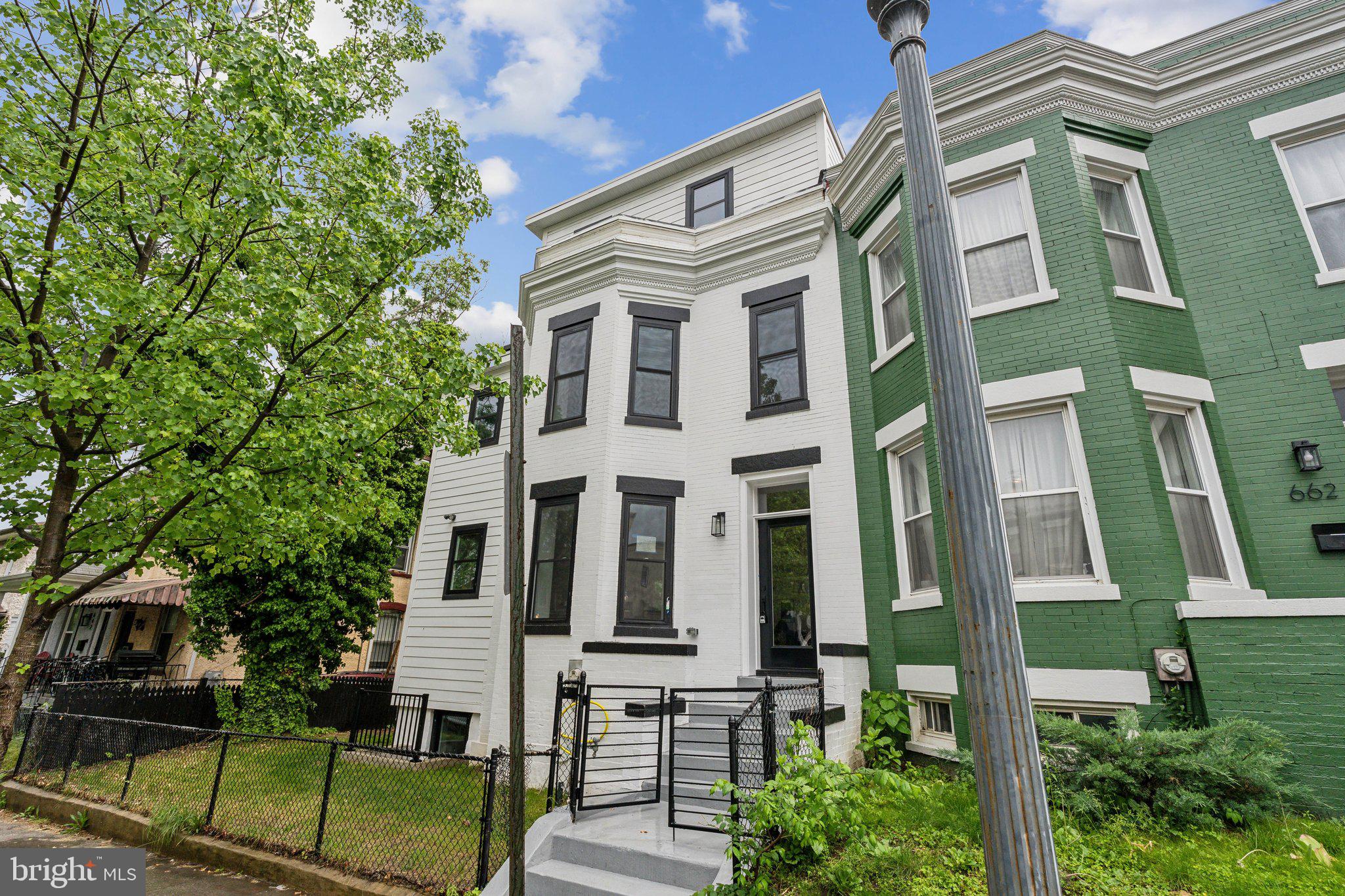 660 COLUMBIA ROAD NW