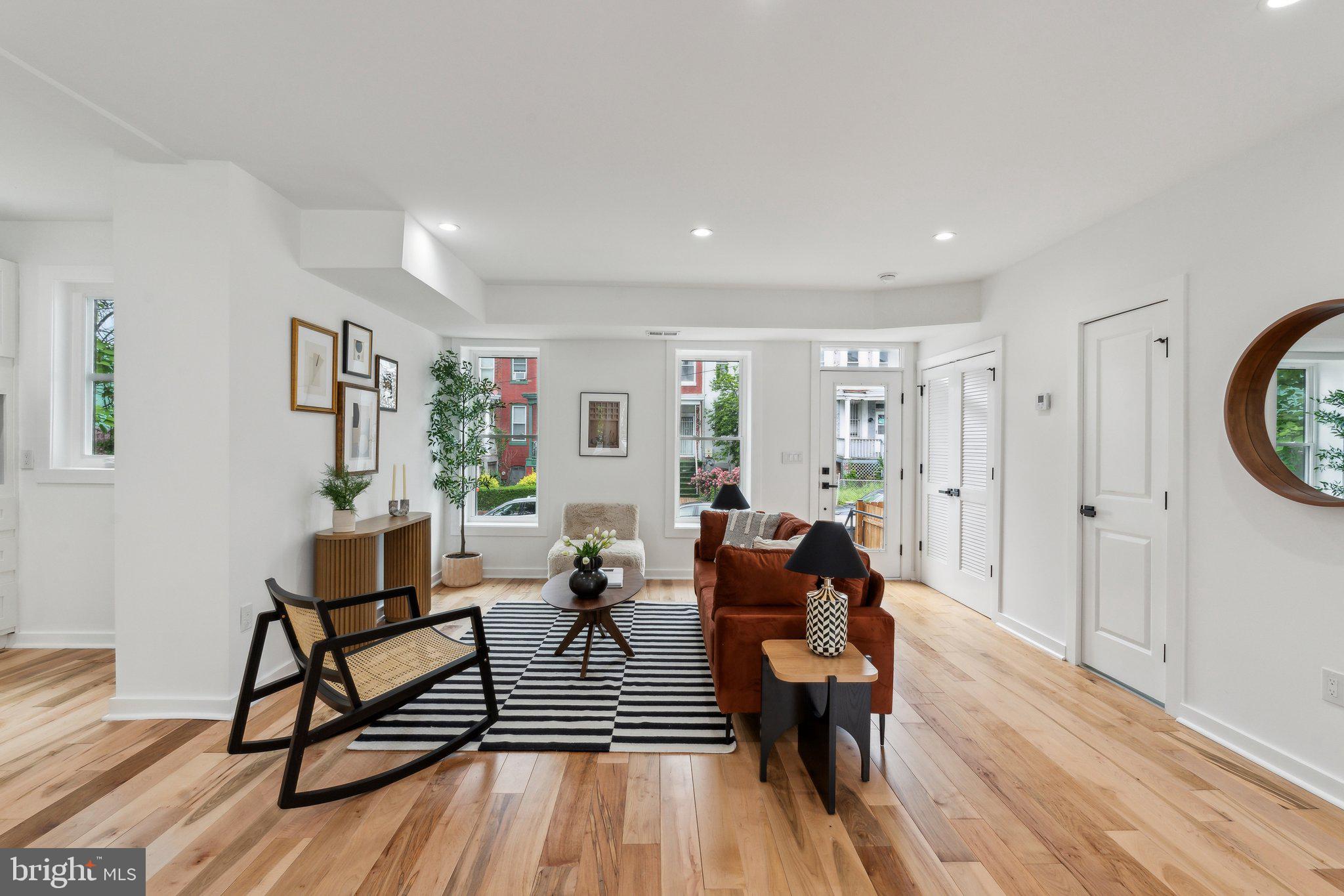 660 COLUMBIA ROAD NW