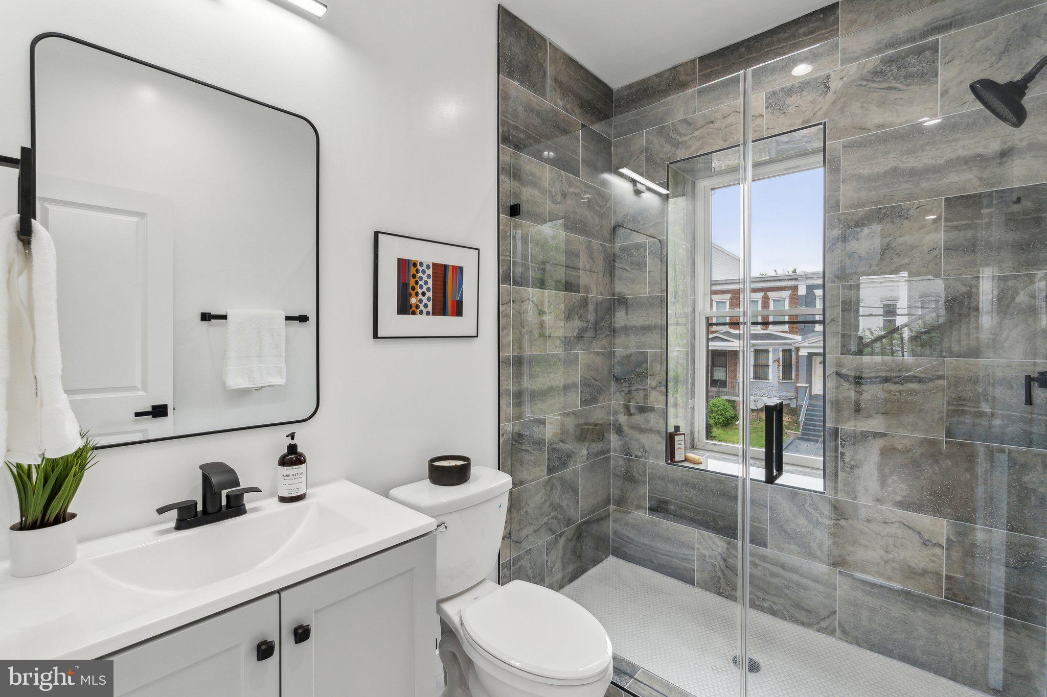 660 COLUMBIA ROAD NW