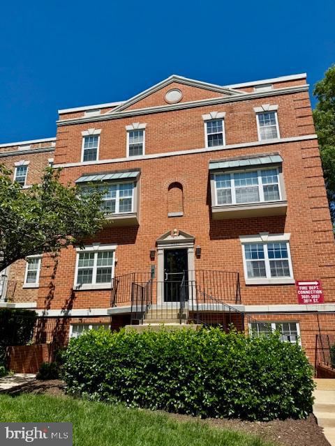 3601 38TH STREET NW 202