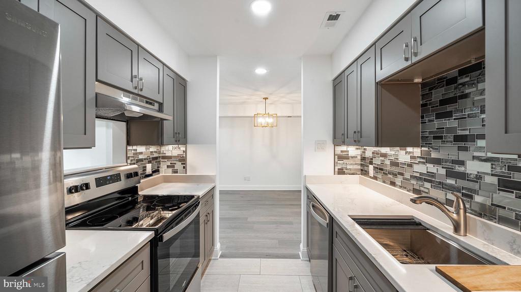 3136 APPLE ROAD NE 16