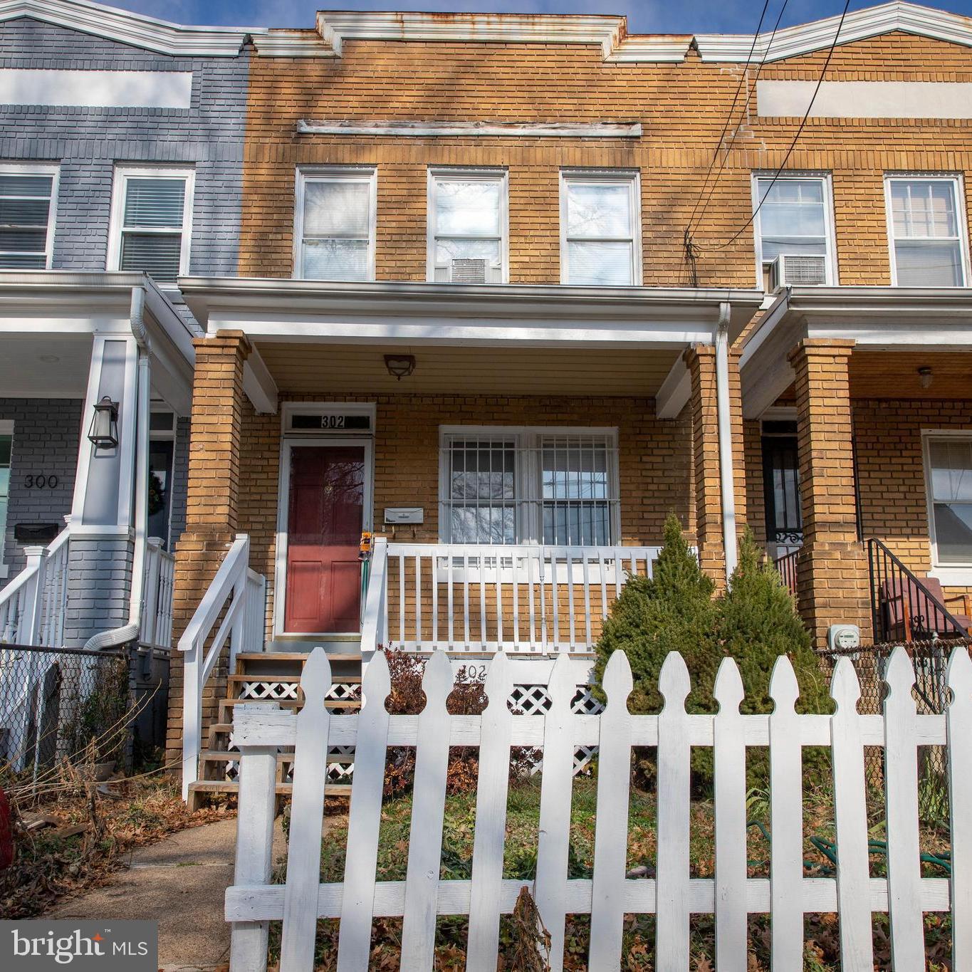 302 CHANNING STREET NE