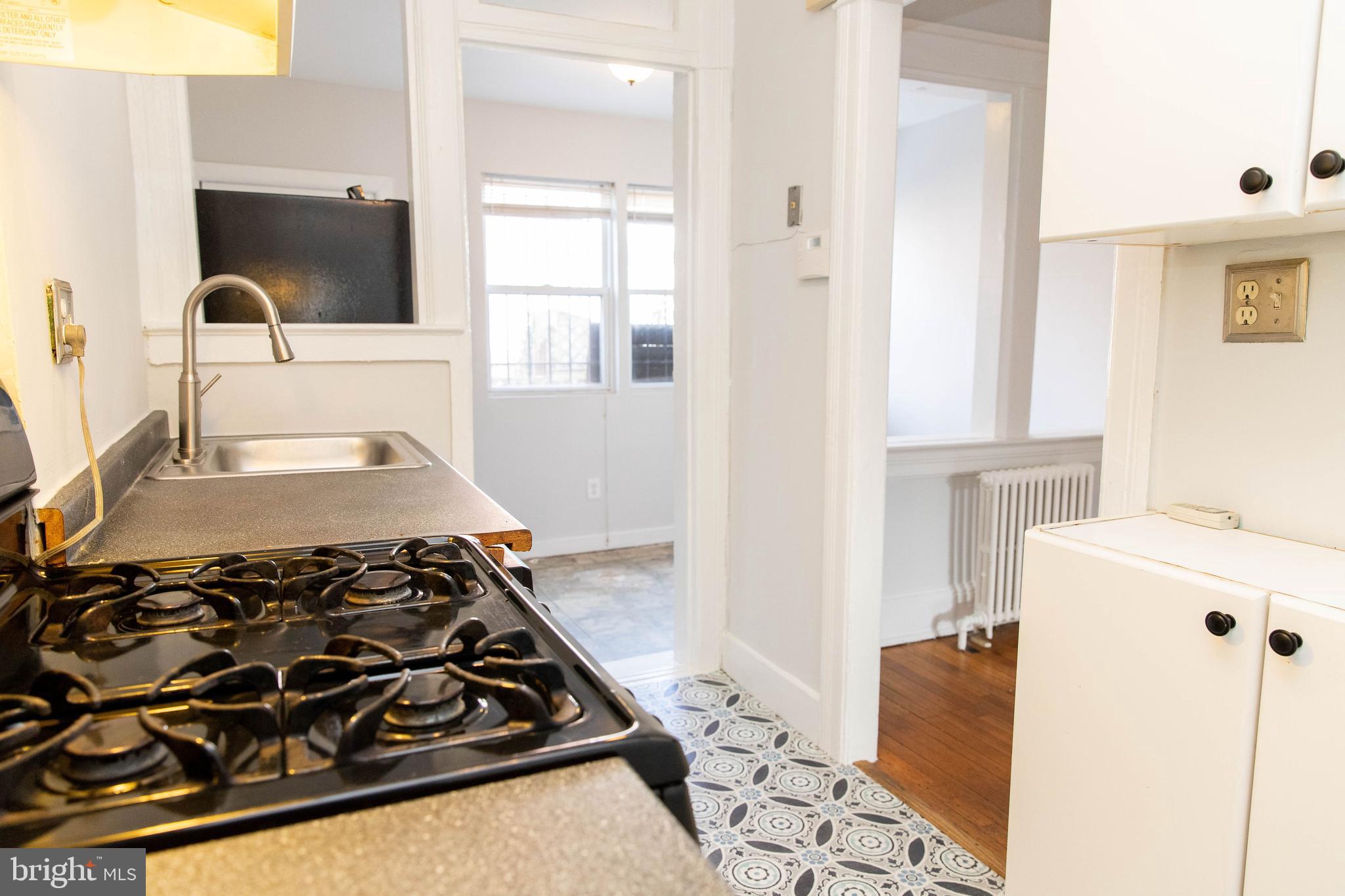 302 CHANNING STREET NE