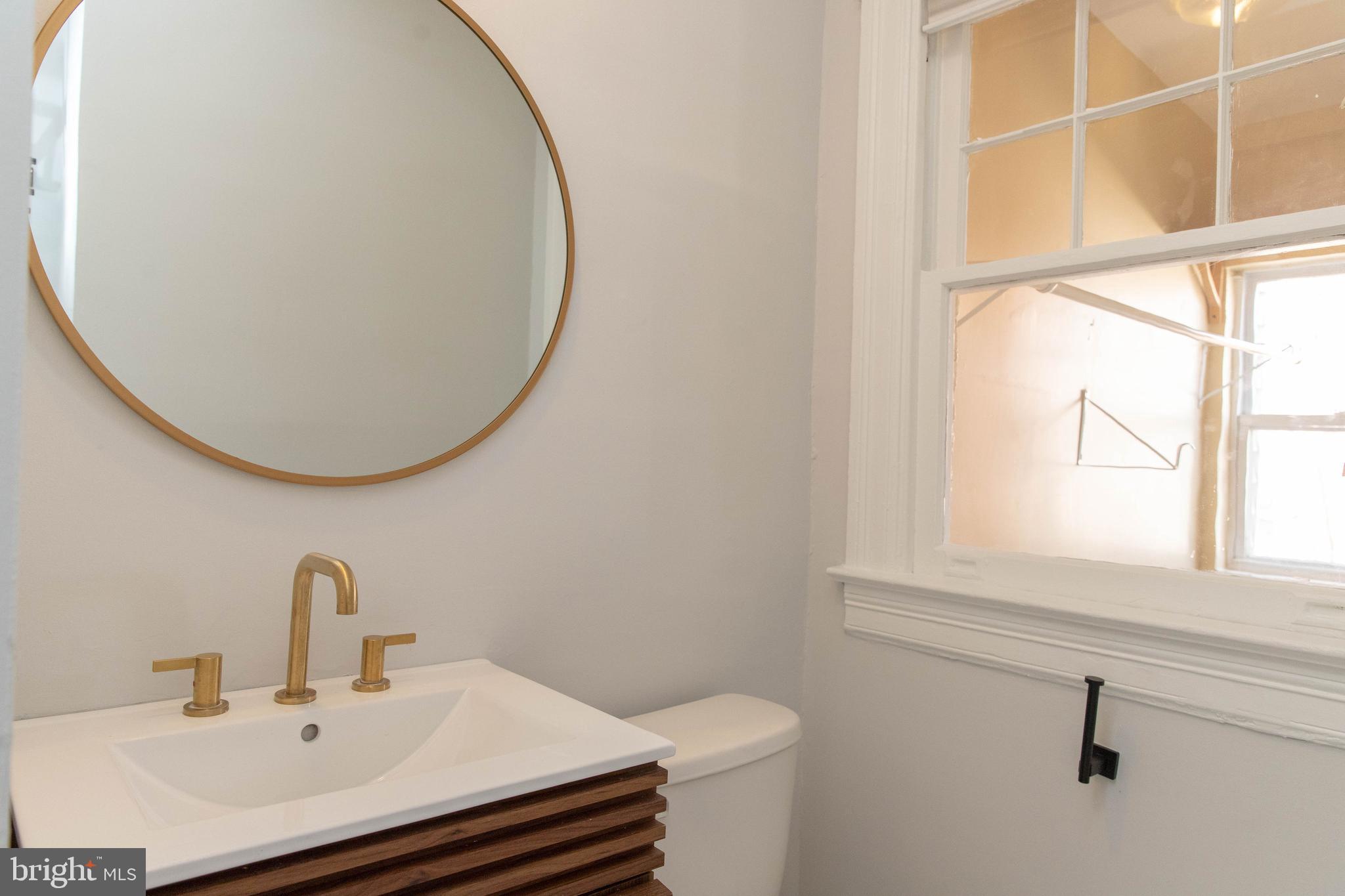 302 CHANNING STREET NE