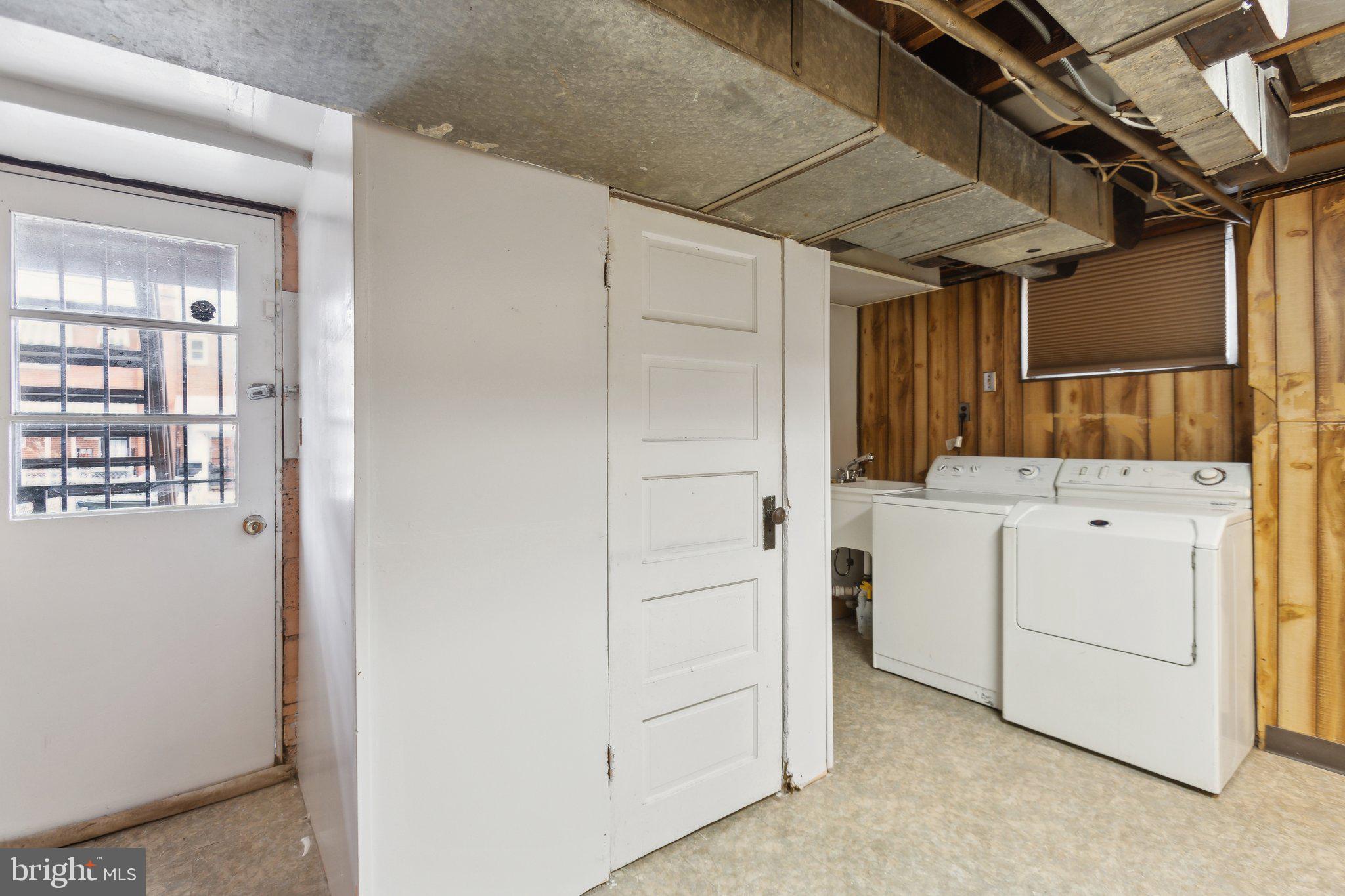 5041 12TH STREET NE