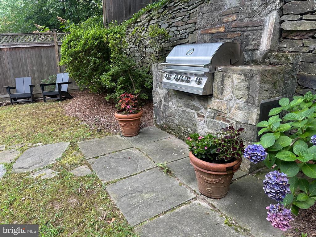 2361 49TH STREET NW