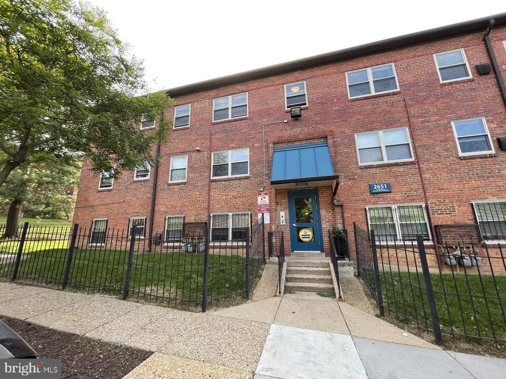 2651 BIRNEY PLACE SE 302