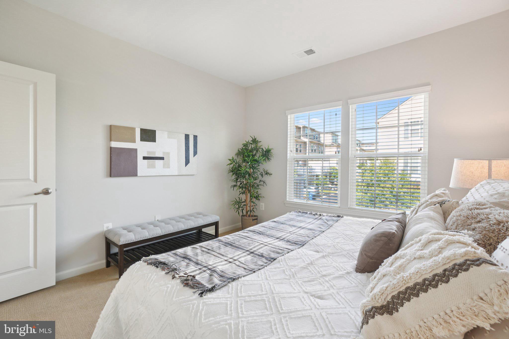 2506 HURSTON LANE NE G