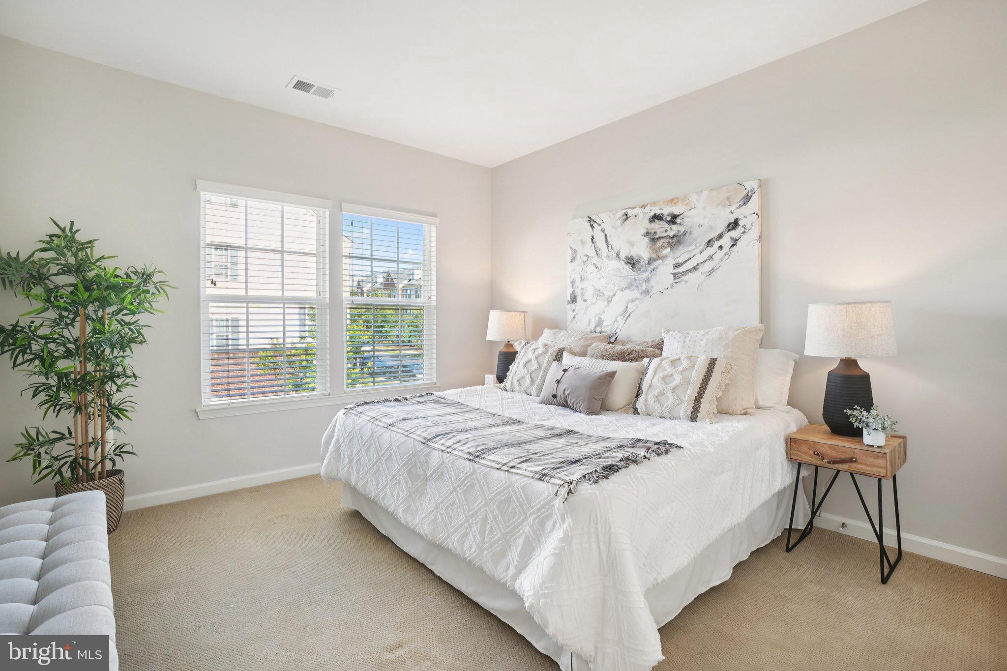 2506 HURSTON LANE NE G