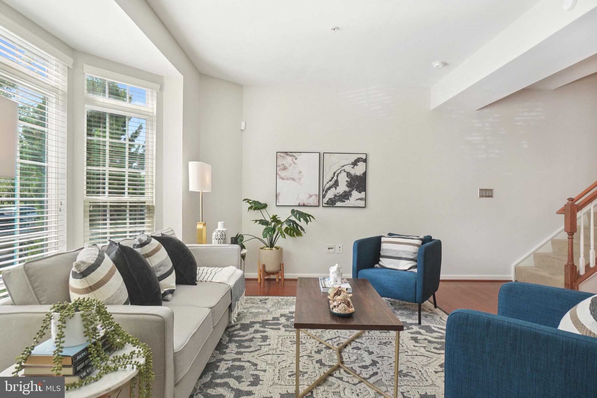 2506 HURSTON LANE NE G