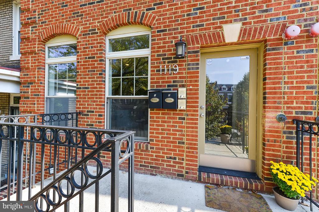 1119 5TH STREET NE 1