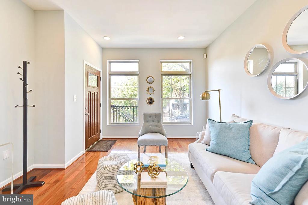 1119 5TH STREET NE 1