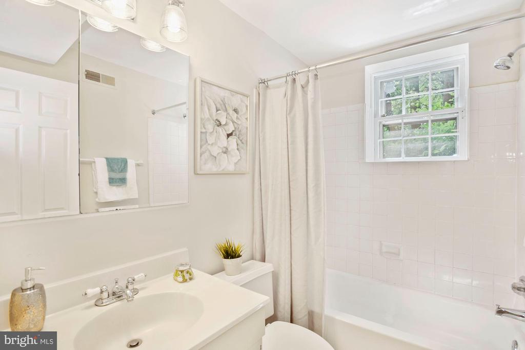 3630 39TH STREET NW A529