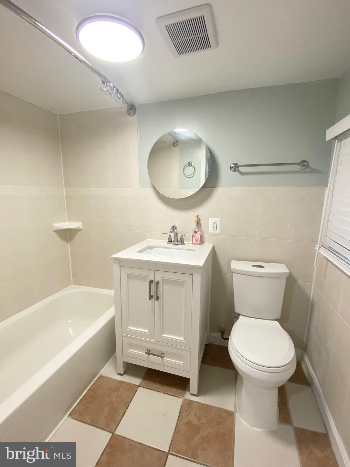 650 HOBART PLACE NW BASEMENT