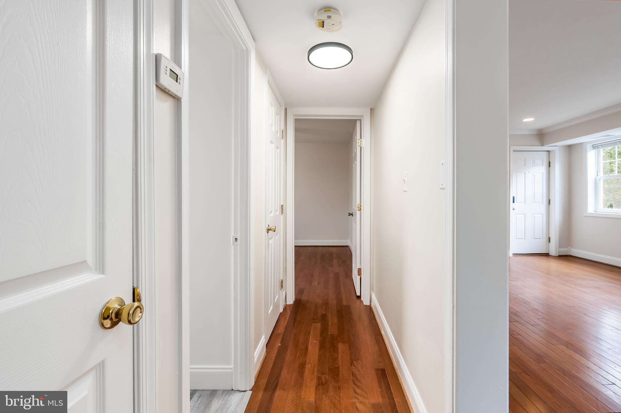 916 BARNABY STREET SE 201