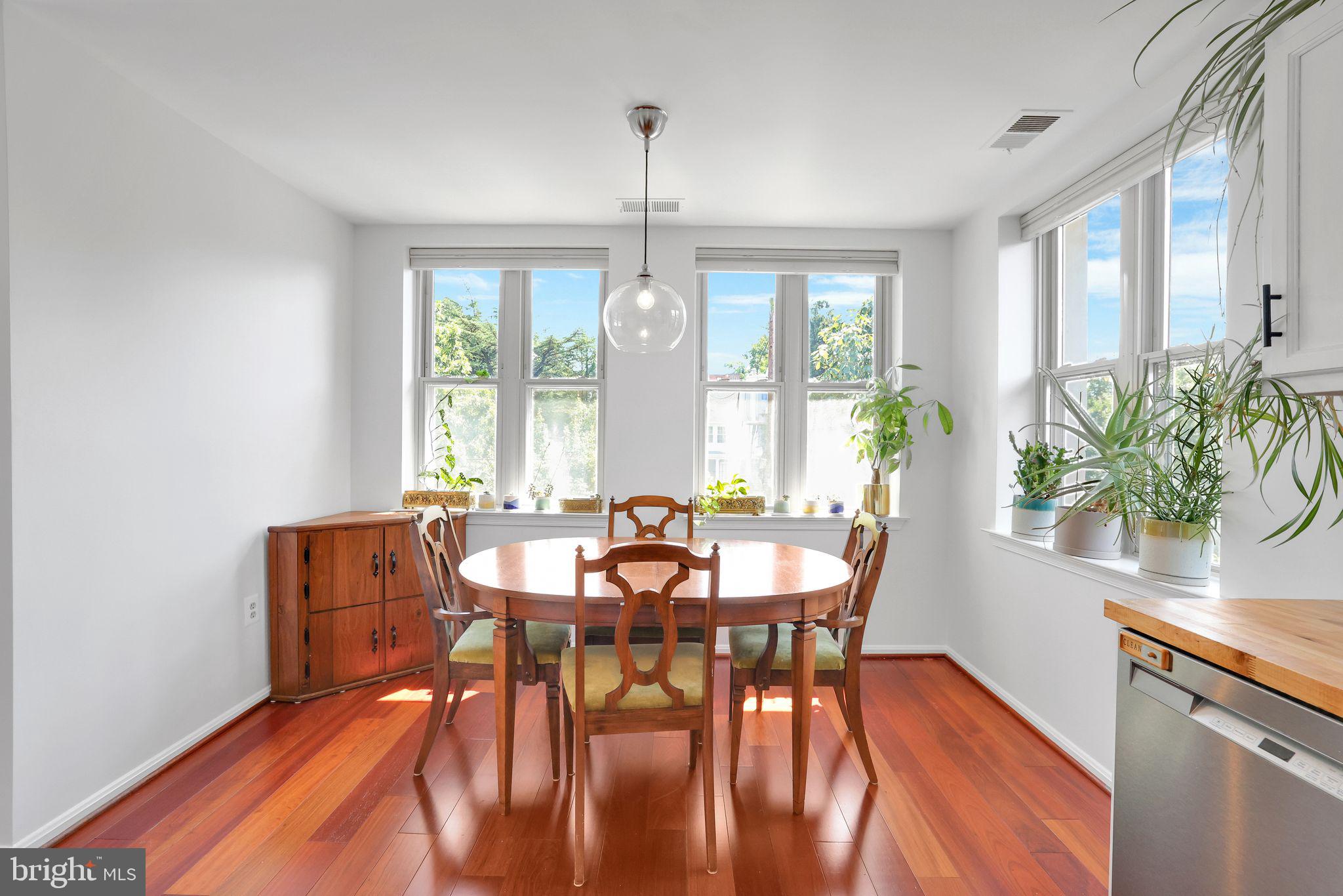 1218 PERRY STREET NE 301