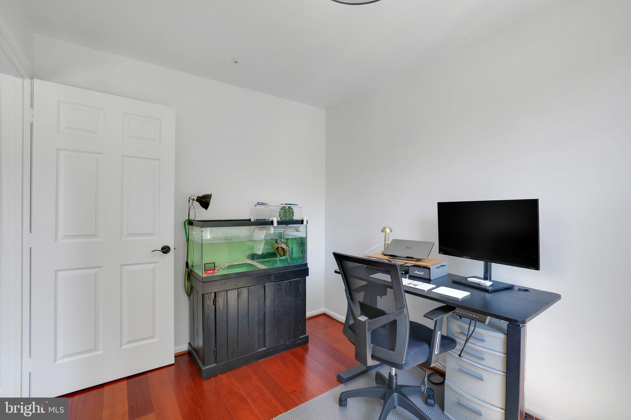 1218 PERRY STREET NE 301