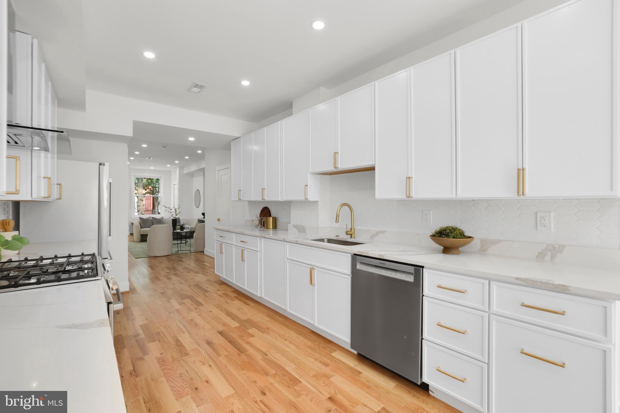 2230 12TH STREET NW