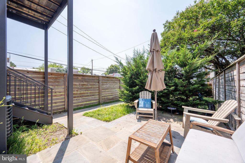 532 TAYLOR STREET NW 1