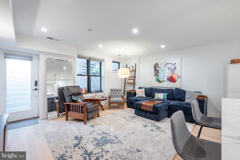 532 TAYLOR STREET NW 1