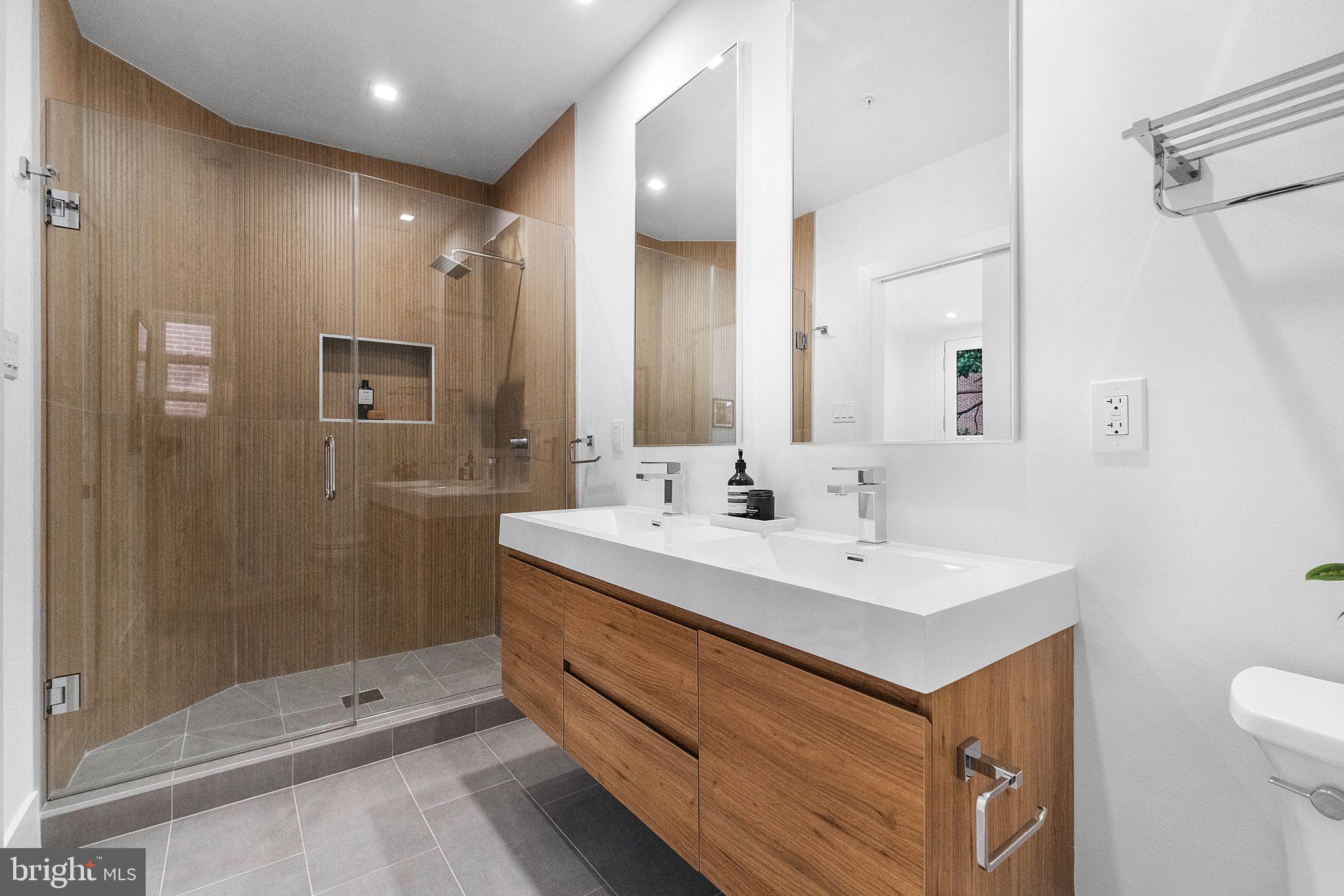 1619 SWANN STREET NW 4