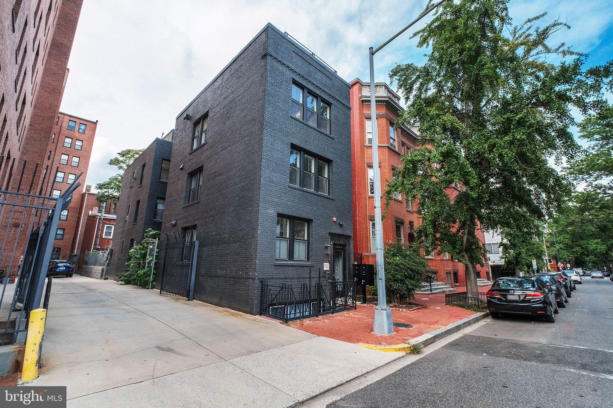 1619 SWANN STREET NW 4