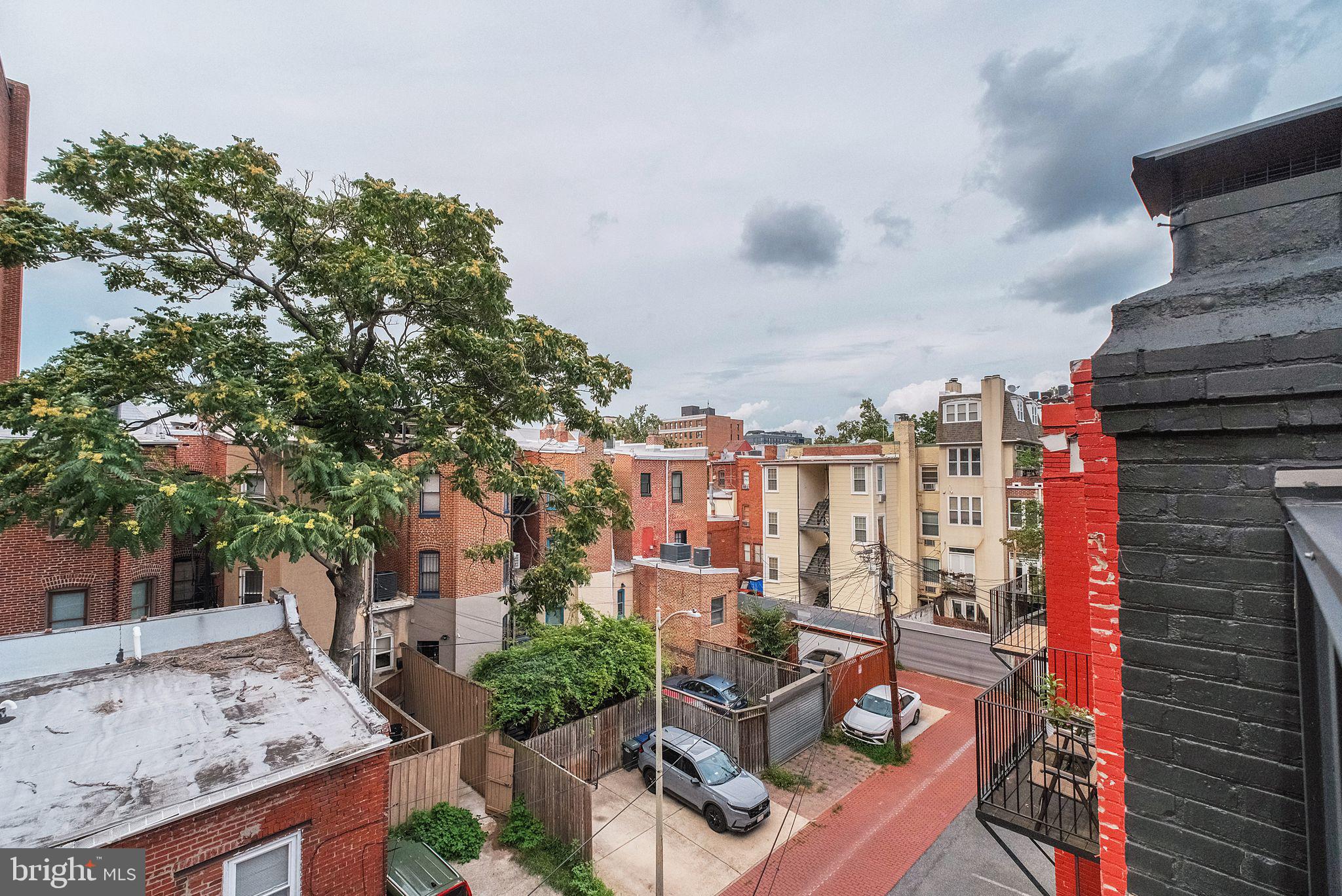 1619 SWANN STREET NW 4