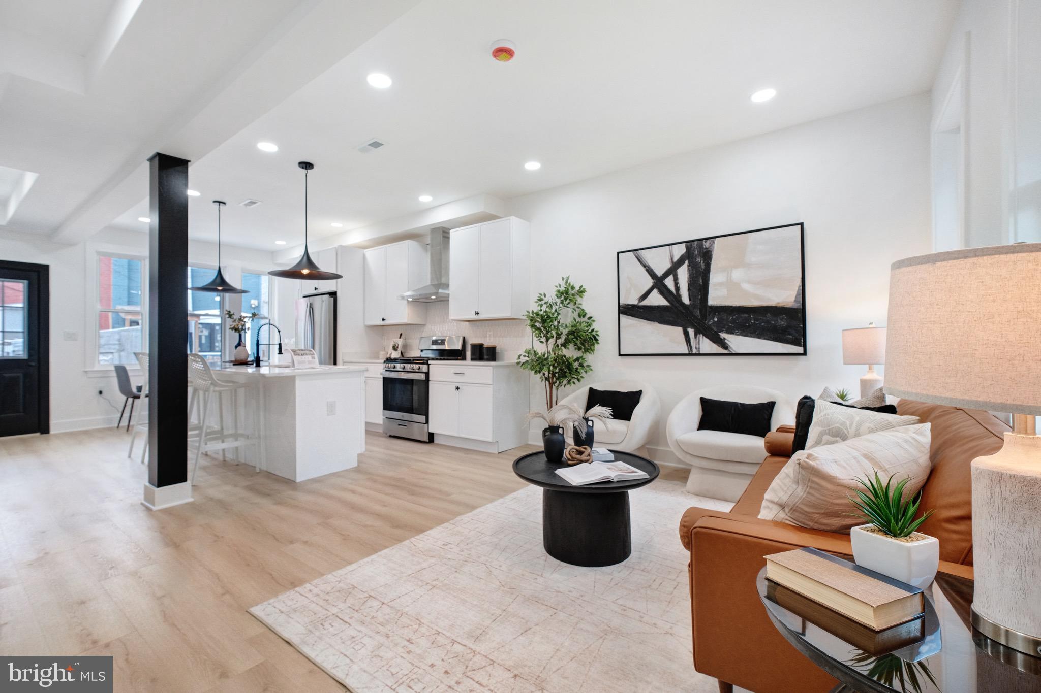 166 UHLAND TERRACE NE