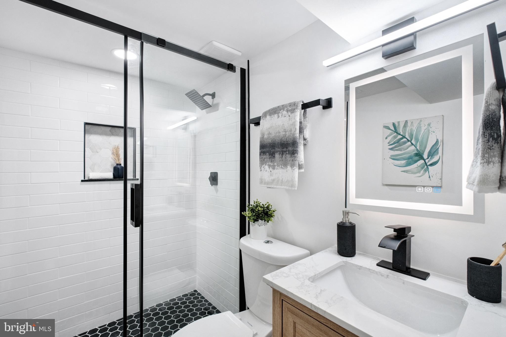 166 UHLAND TERRACE NE