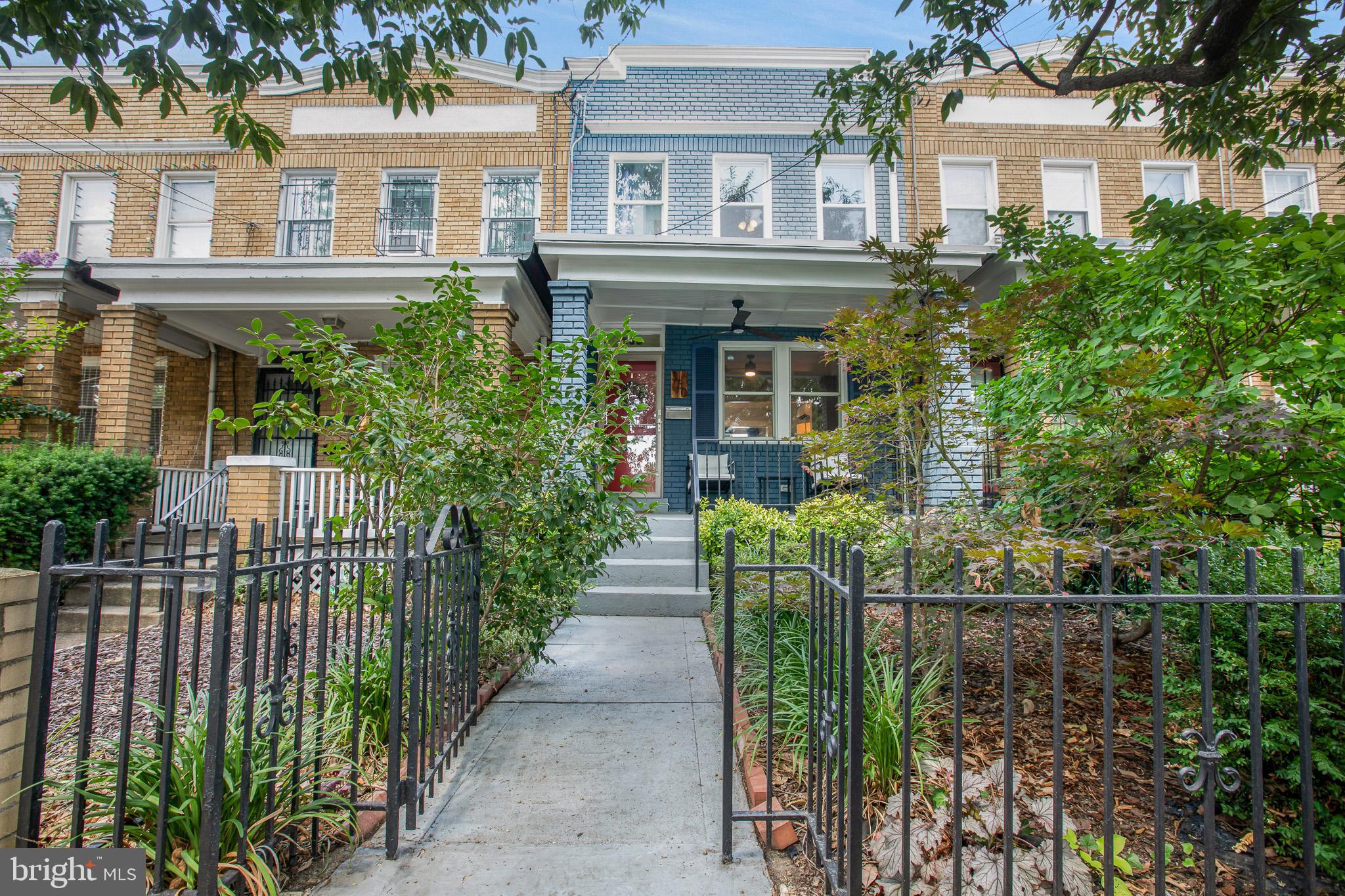 330 CHANNING STREET NE