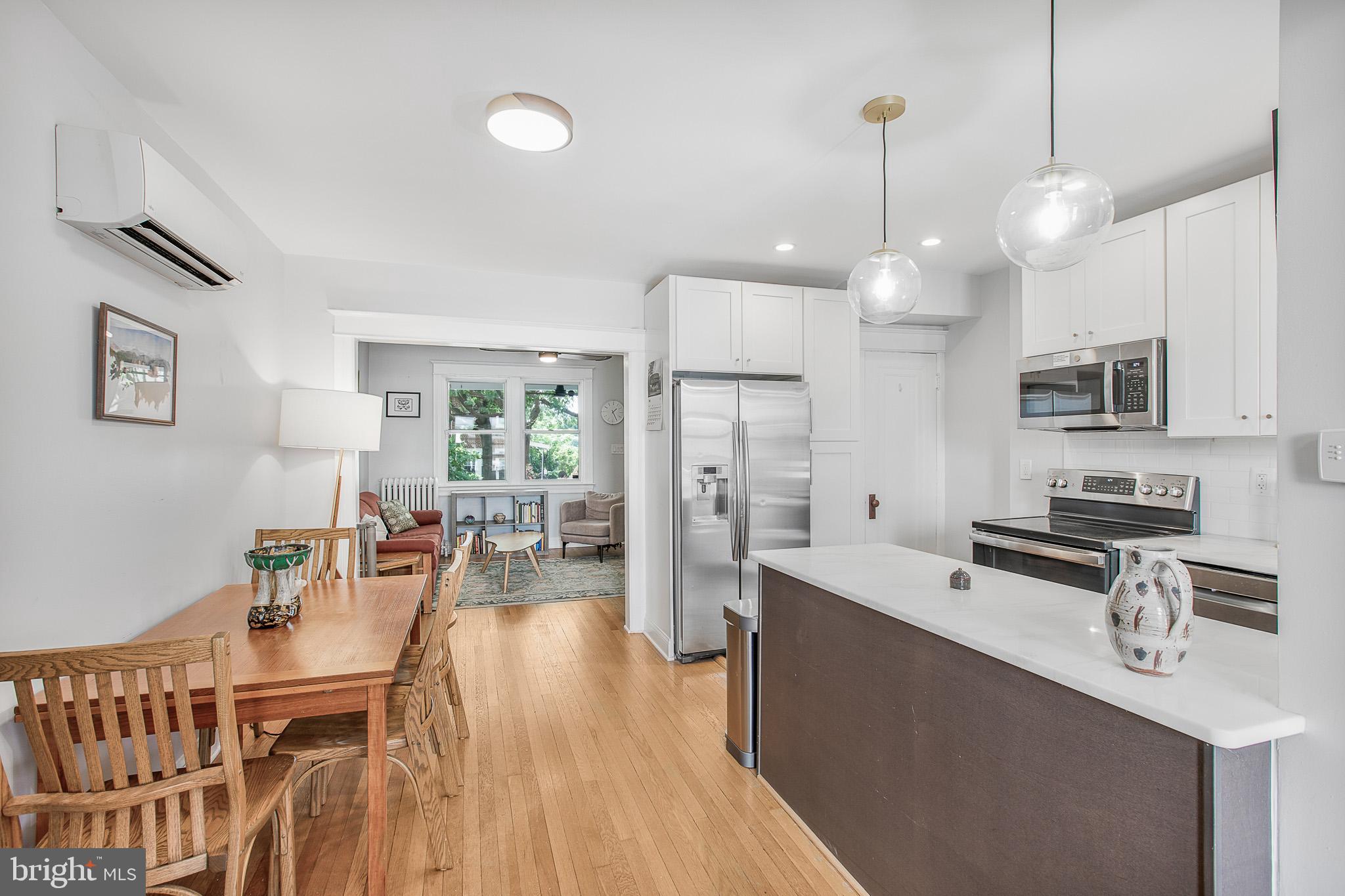 330 CHANNING STREET NE