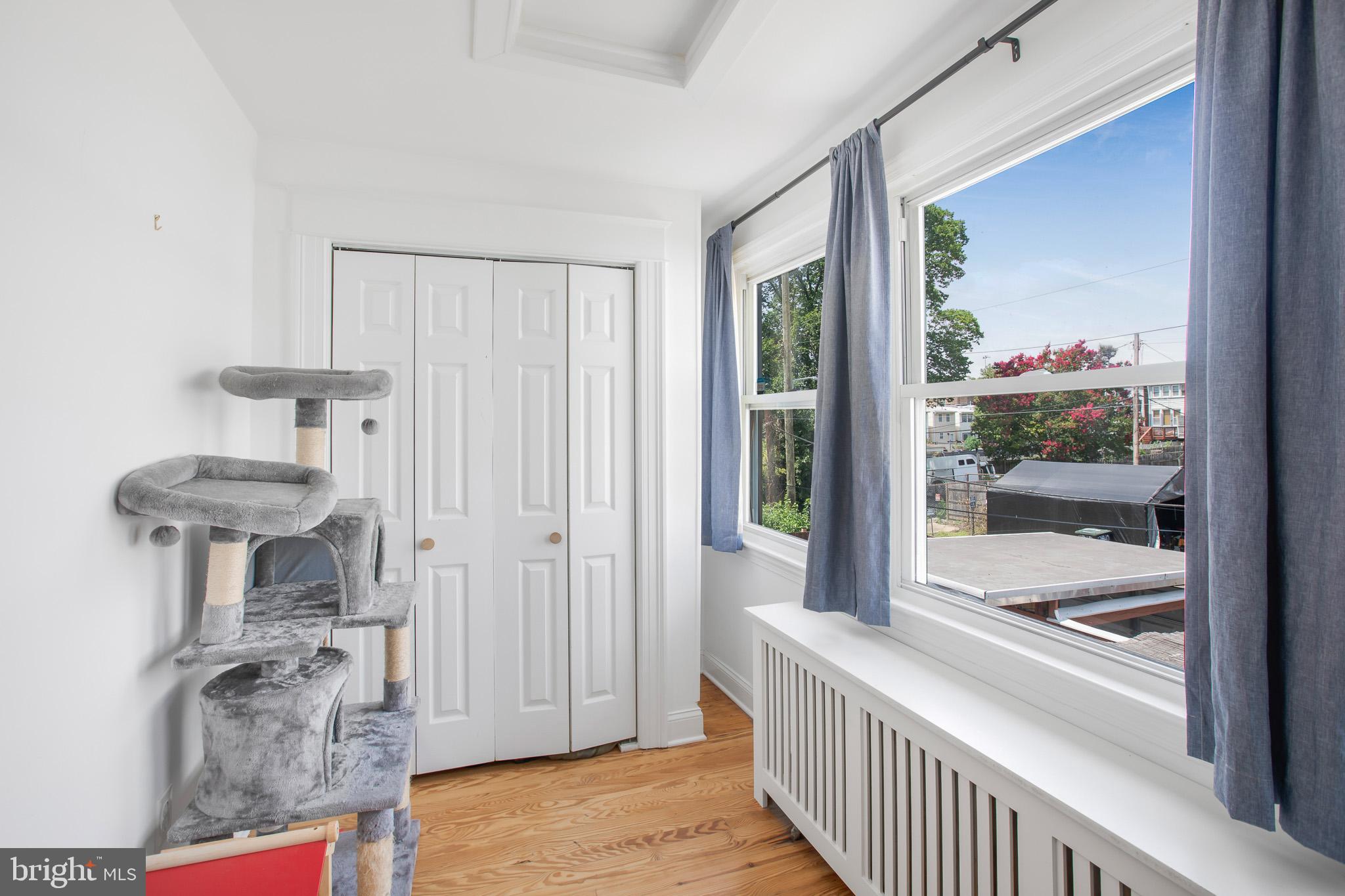 330 CHANNING STREET NE