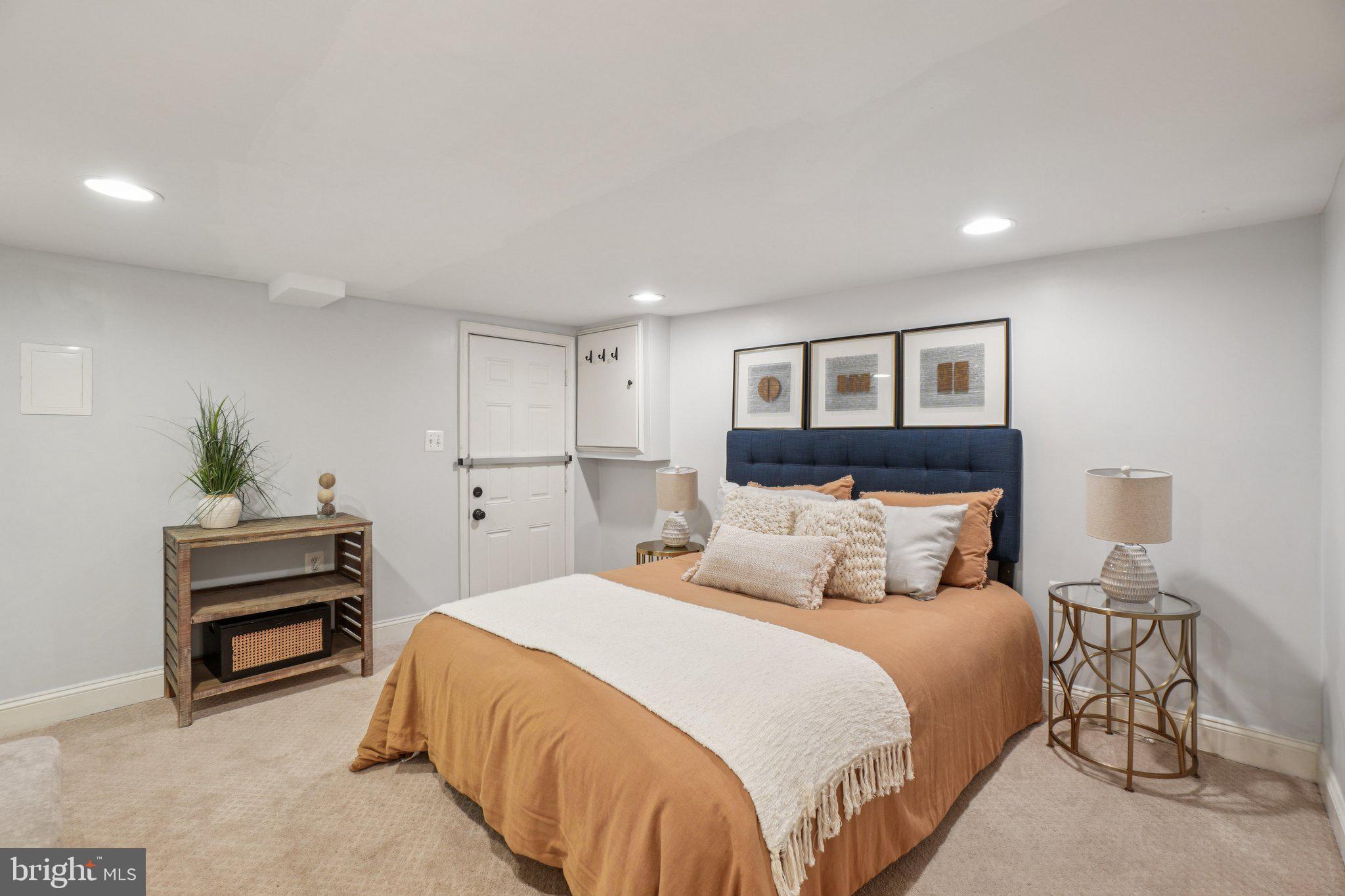 728 MARYLAND AVENUE NE