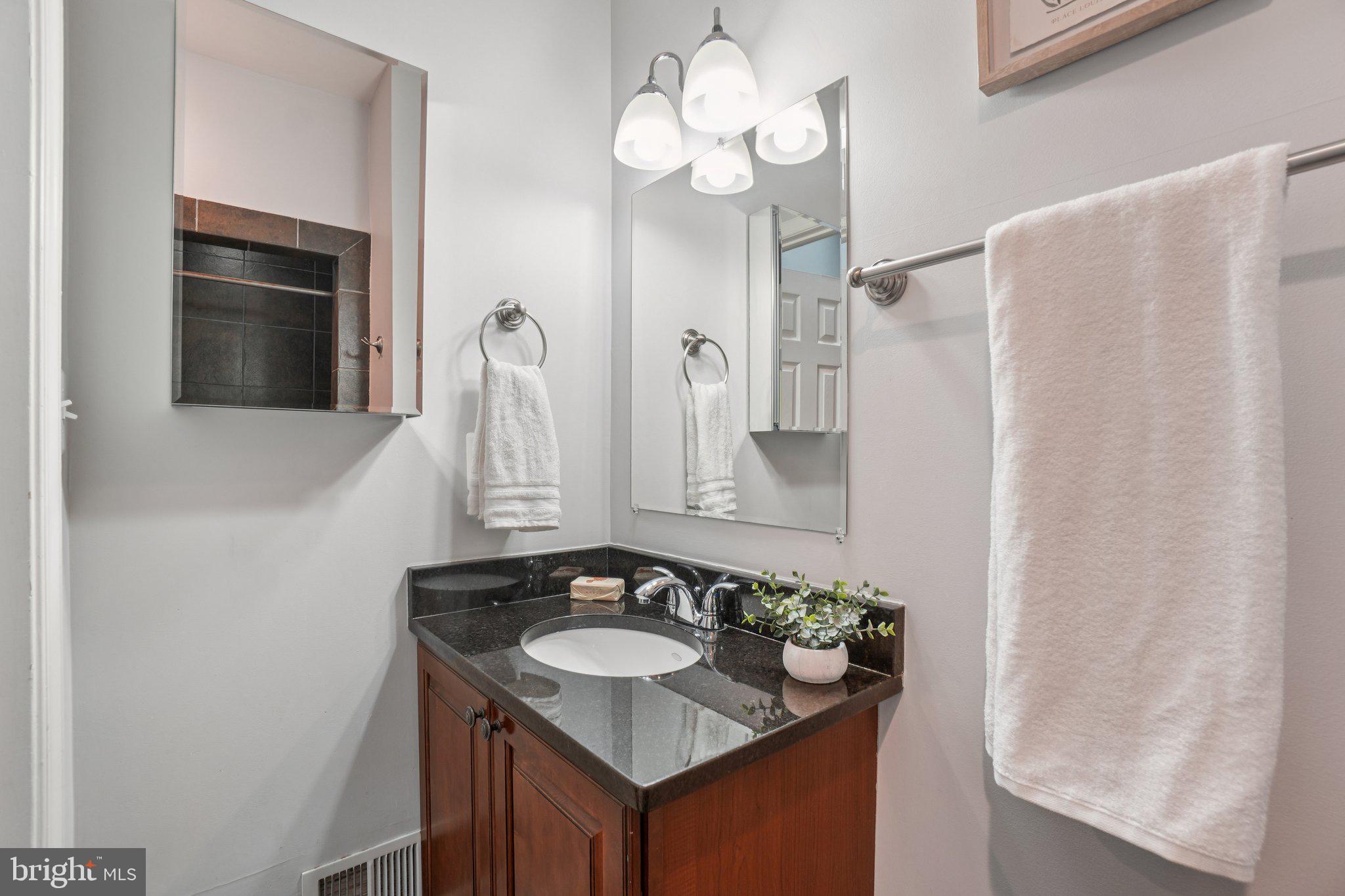 728 MARYLAND AVENUE NE