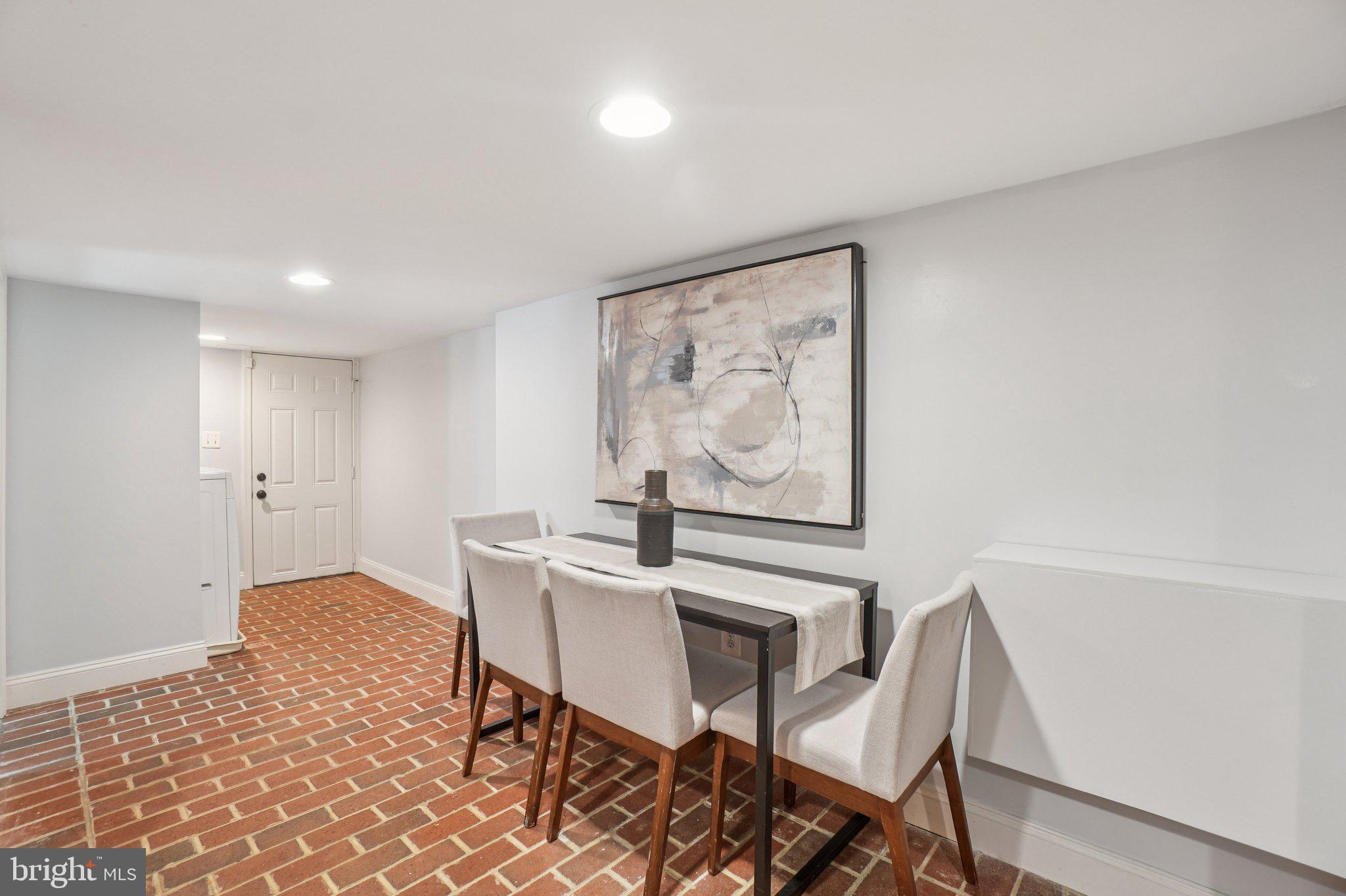 728 MARYLAND AVENUE NE