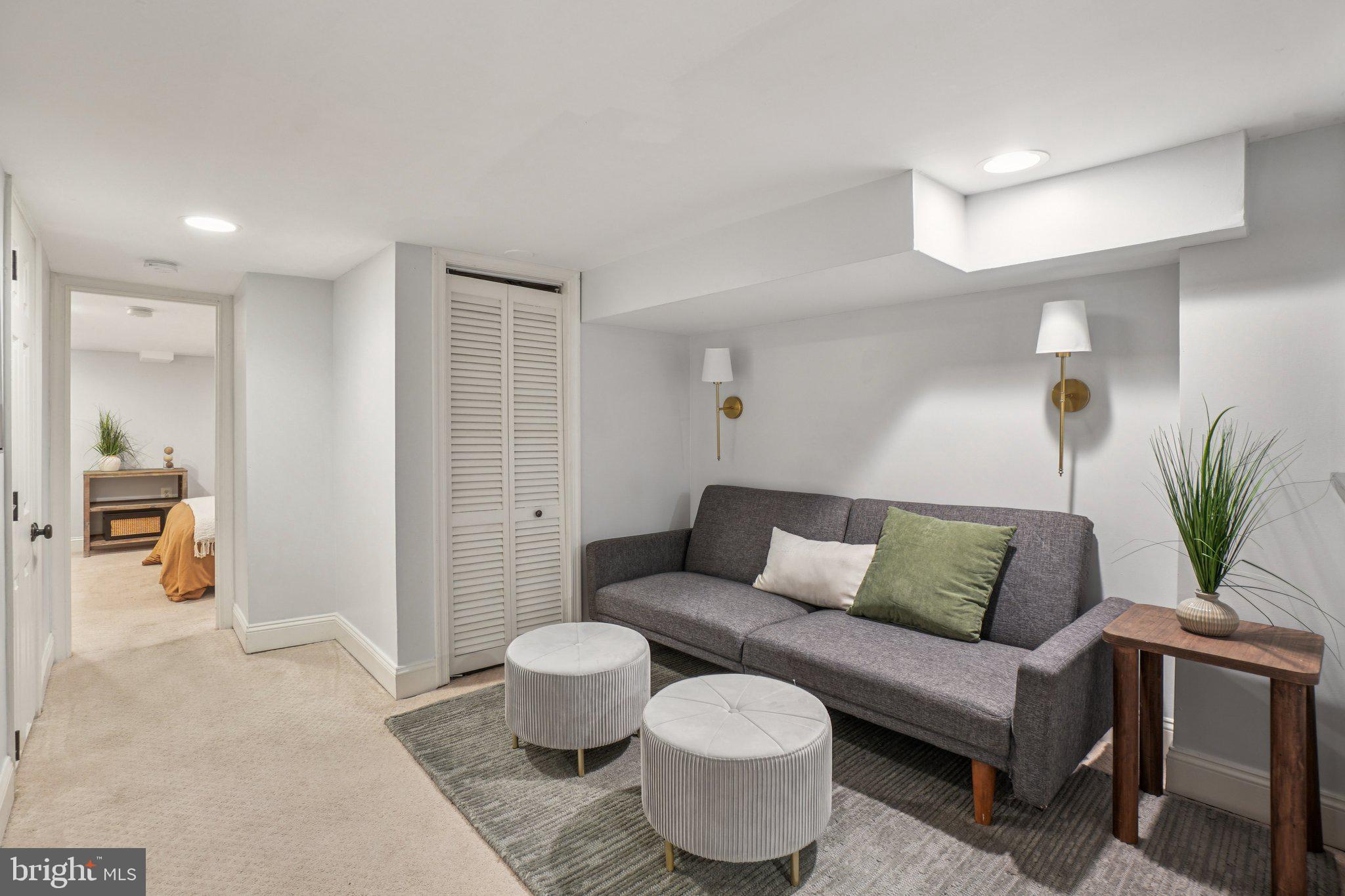 728 MARYLAND AVENUE NE