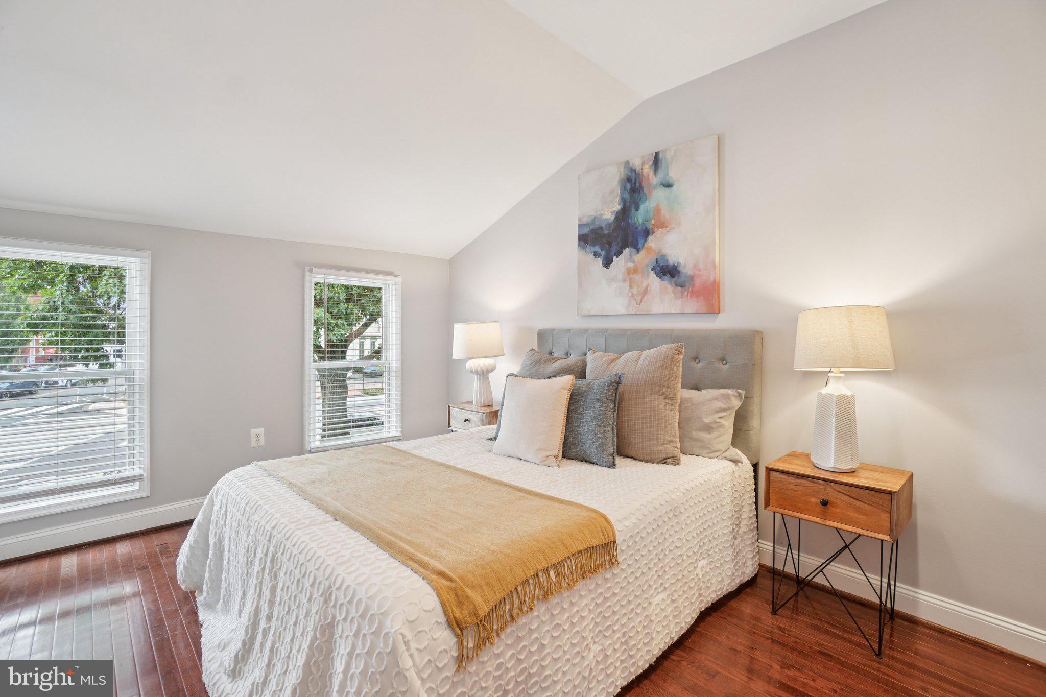 728 MARYLAND AVENUE NE