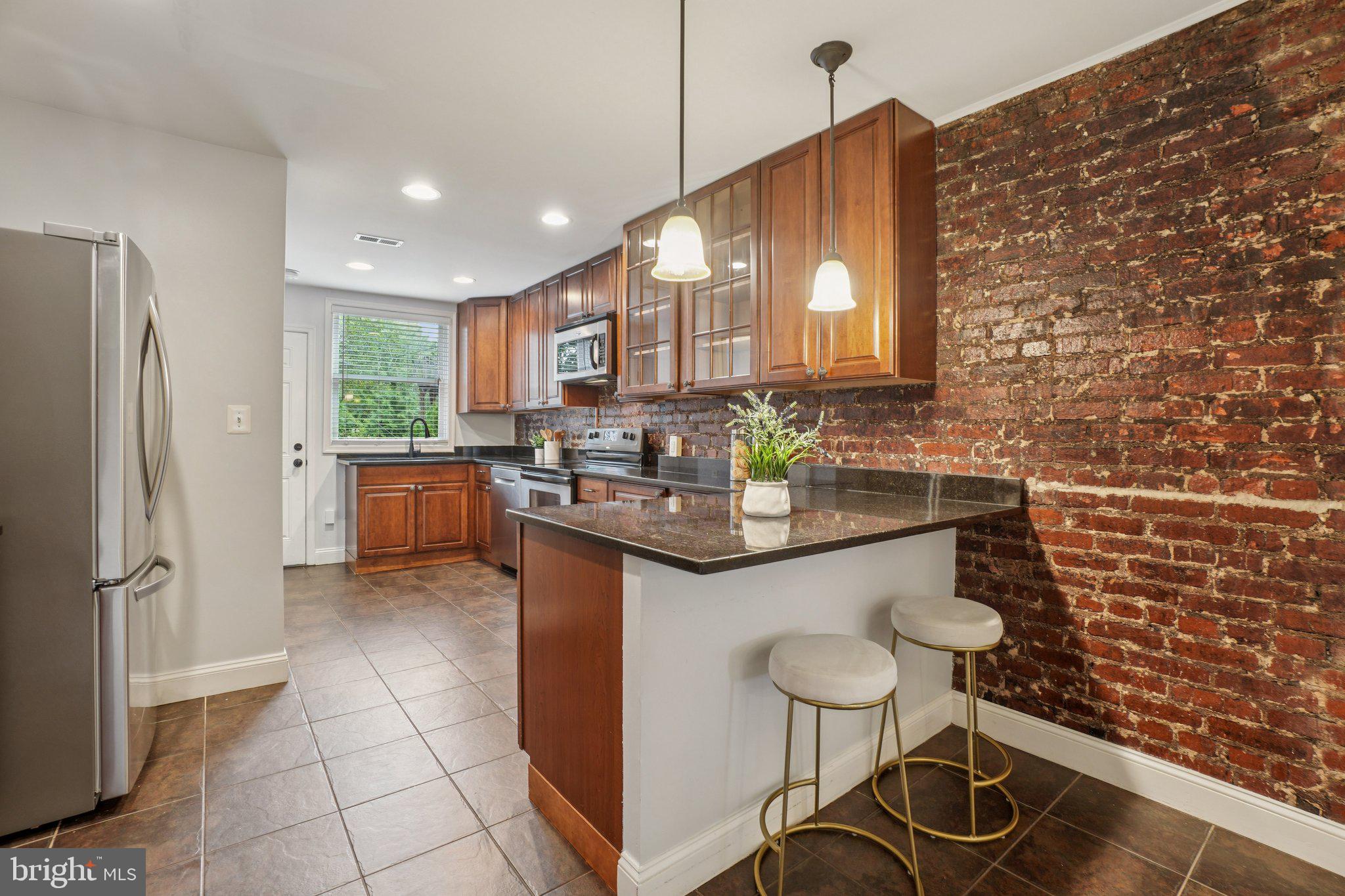 728 MARYLAND AVENUE NE