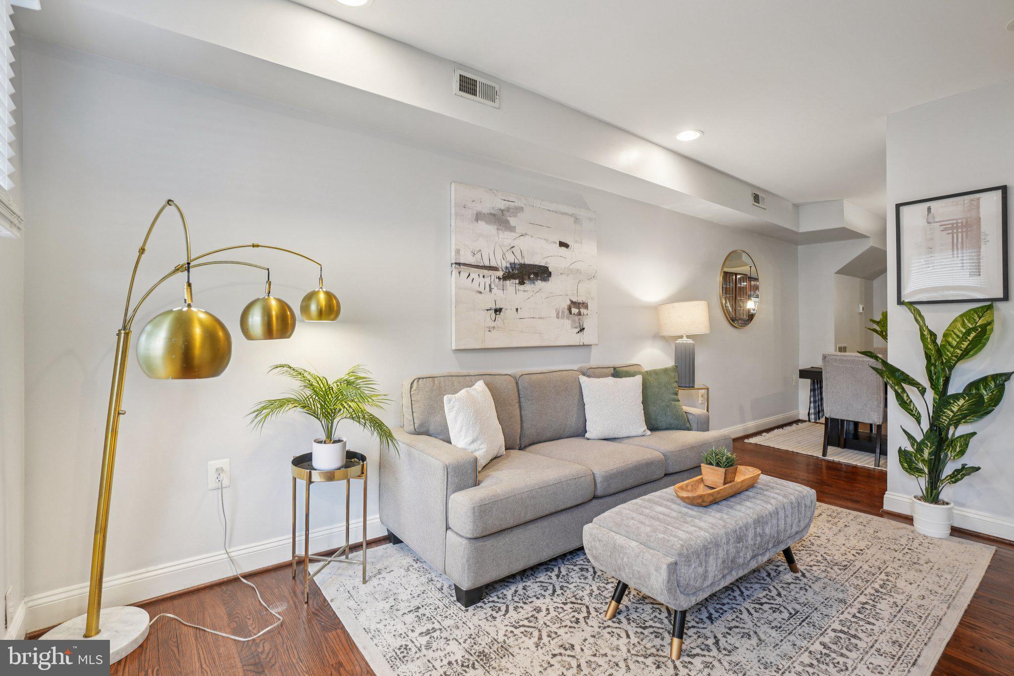 728 MARYLAND AVENUE NE