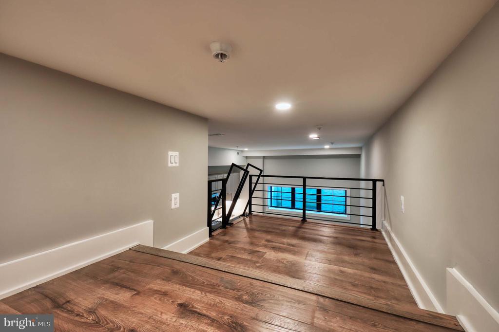 2013 BENNING ROAD NE 1