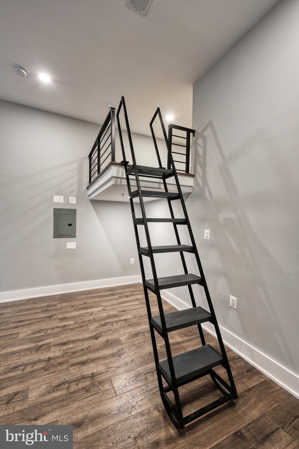 2013 BENNING ROAD NE 1