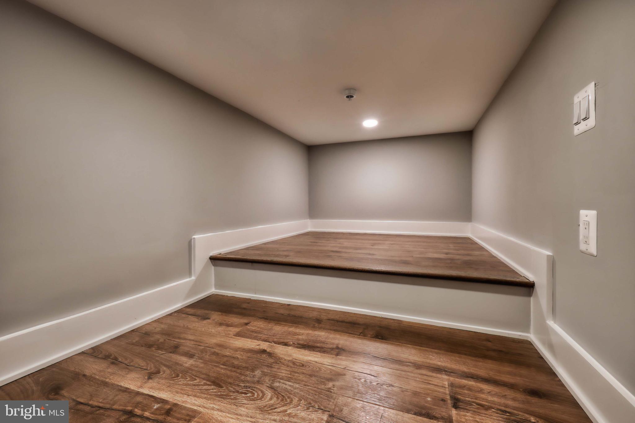 2013 BENNING ROAD NE 1