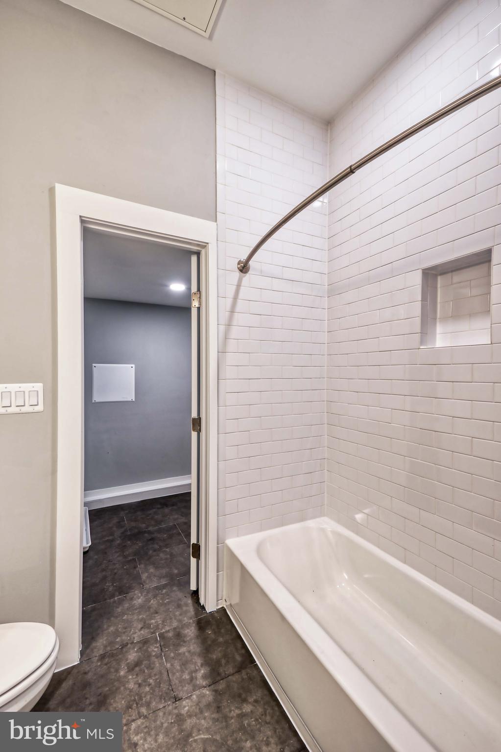 2013 BENNING ROAD NE 1