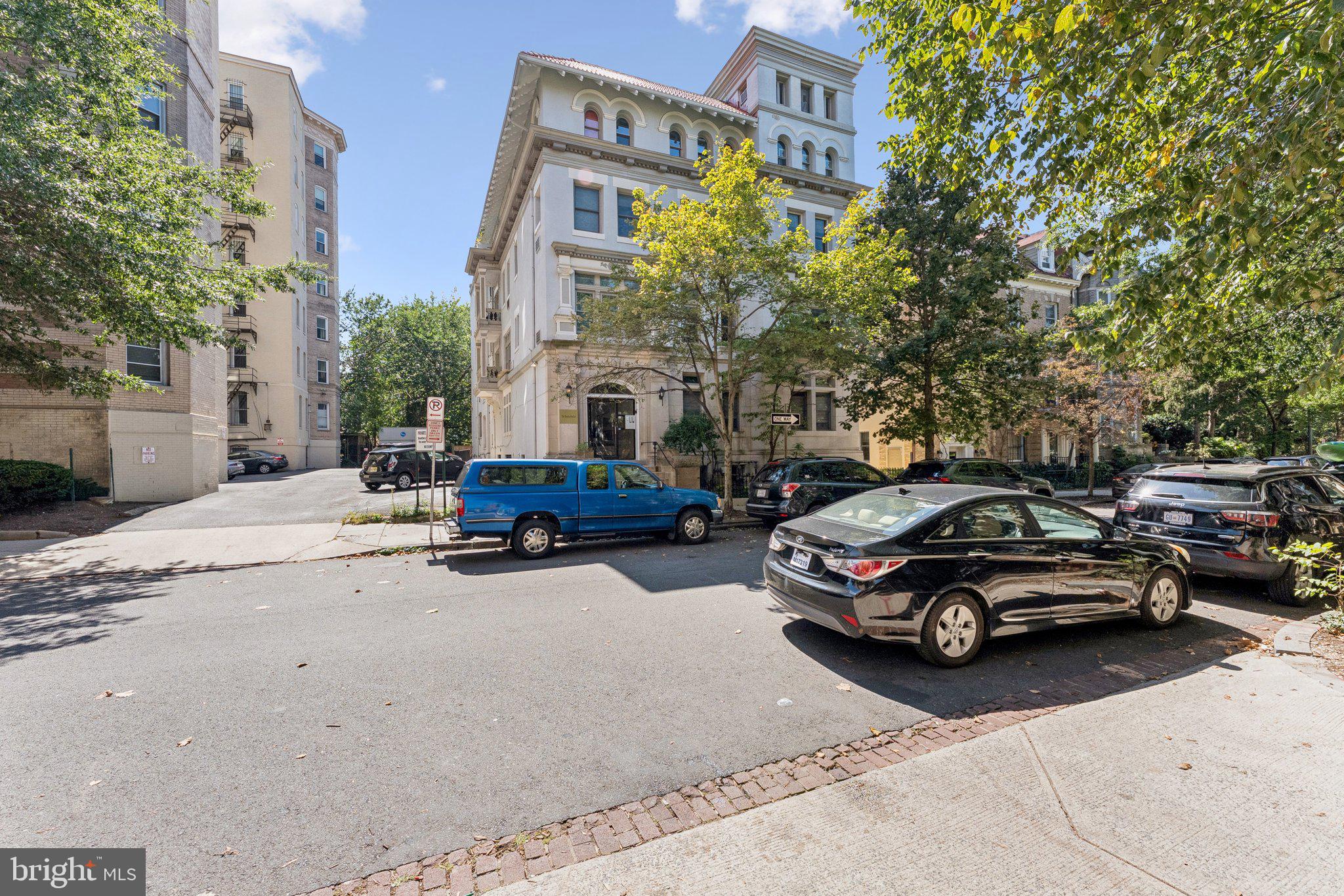 1840 MINTWOOD PLACE NW 203