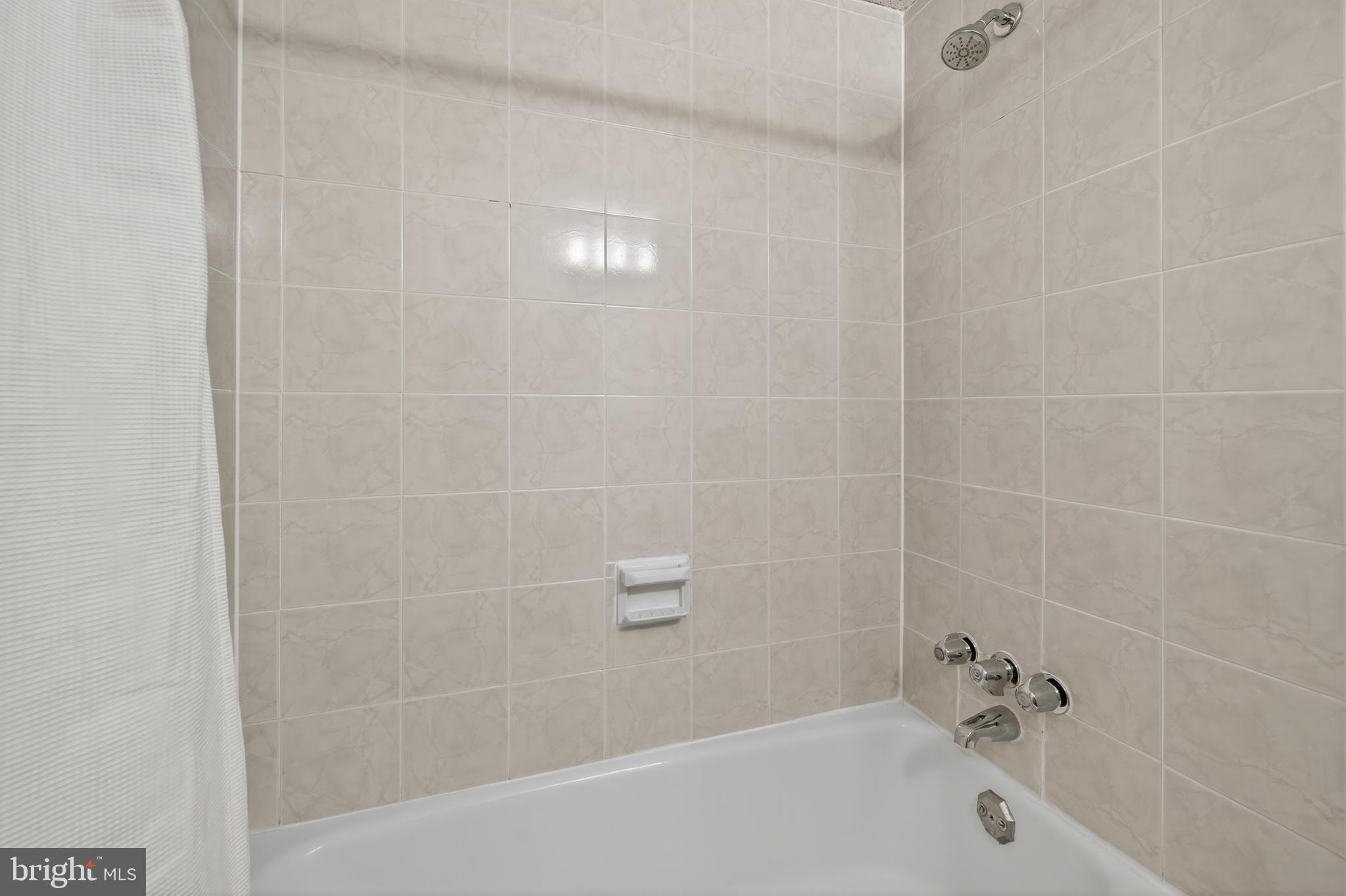 1514 17TH STREET NW B6