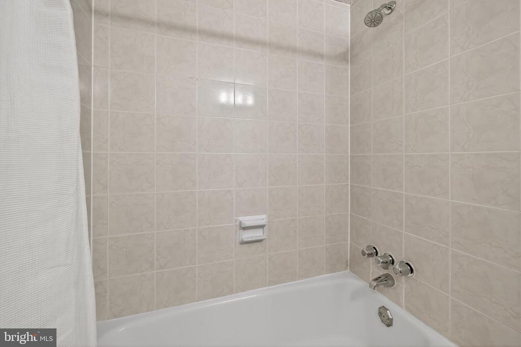 1514 17TH STREET NW B6