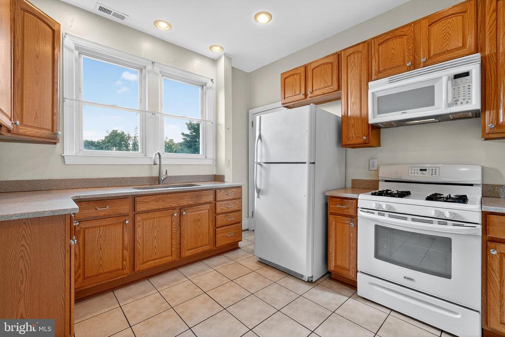 213 VAN BUREN STREET NW